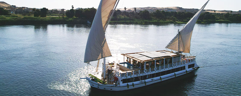 Bens-Dahabeya - Sailing through egypt